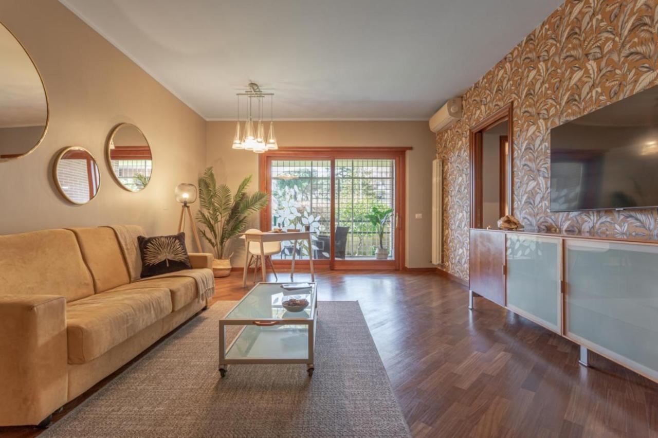 Elfaro Kitty - Stylish Apartment Close To S. Peter Rome Exterior photo